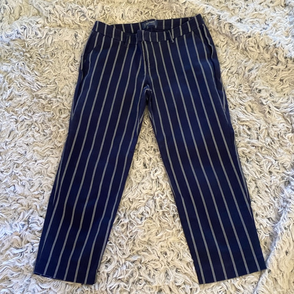 Old Navy capris - size 8P excellent condition!